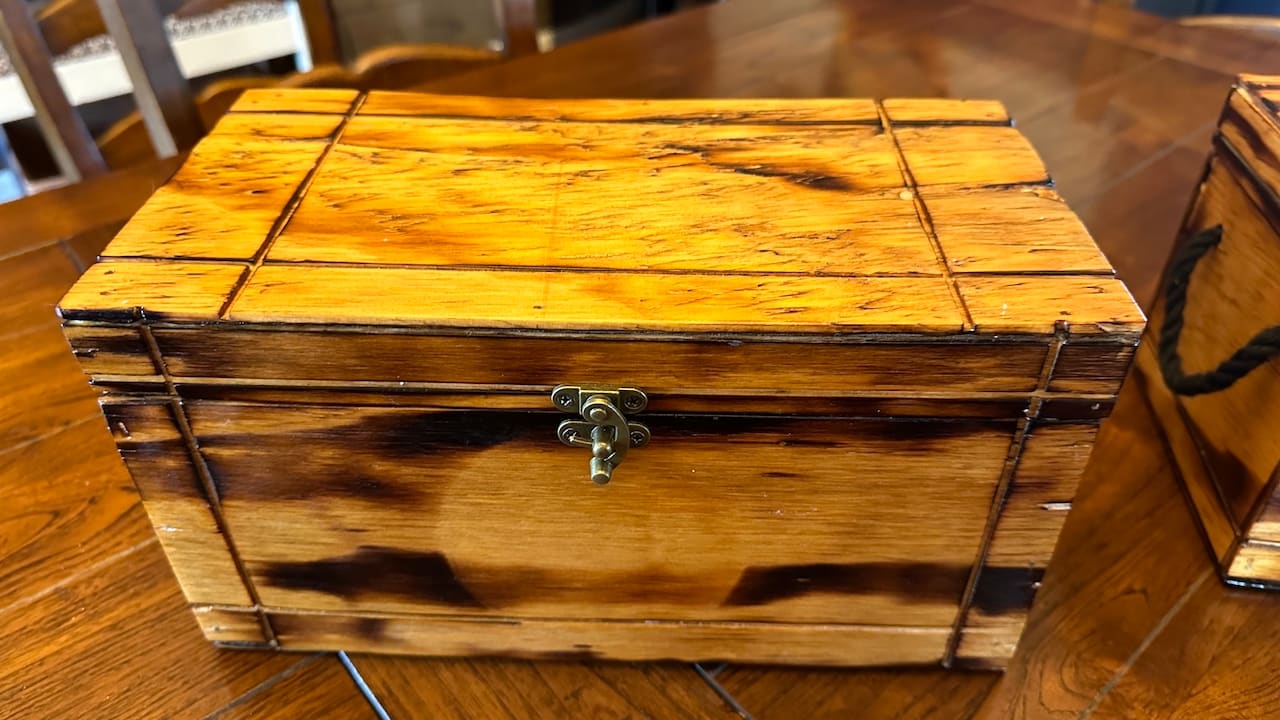Misty Moon - Box 21